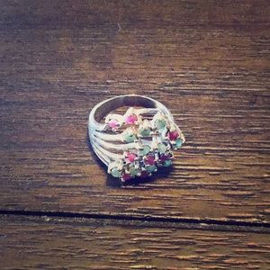 Ruby izumrud woman’s Beautiful ring